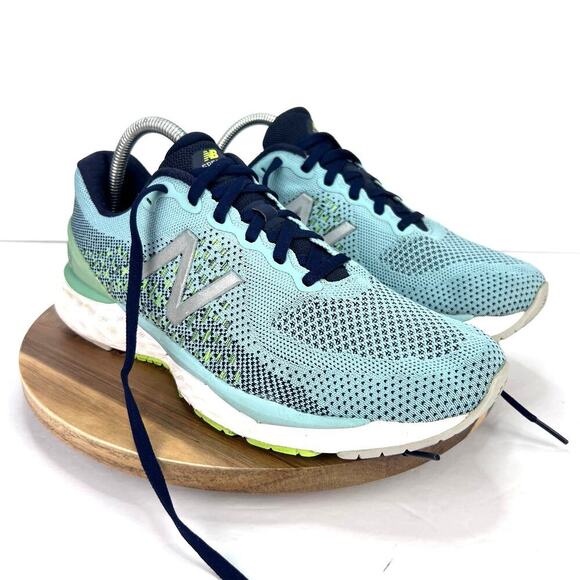 New Balance 880 V10 Fresh Foam Women's Blue Running Walking Sneakers 10 D - Picture 1 of 9